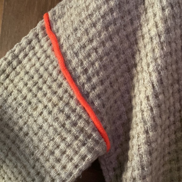 NWT Lisa Todd stitch me sweater in oat medium - Picture 5 of 7